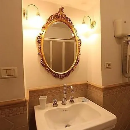 Bed & Breakfast Tourist House Liberty Firenze
